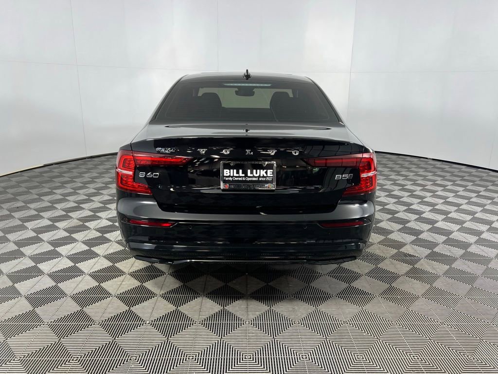 Used 2025 Volvo S60 B5 Plus image 9