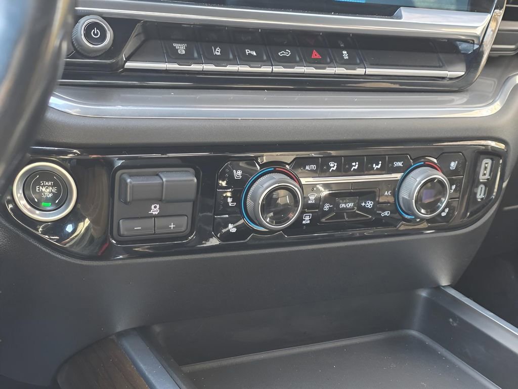 Used 2024 Chevrolet Silverado 2500 High Country w/ Technology Package image 28