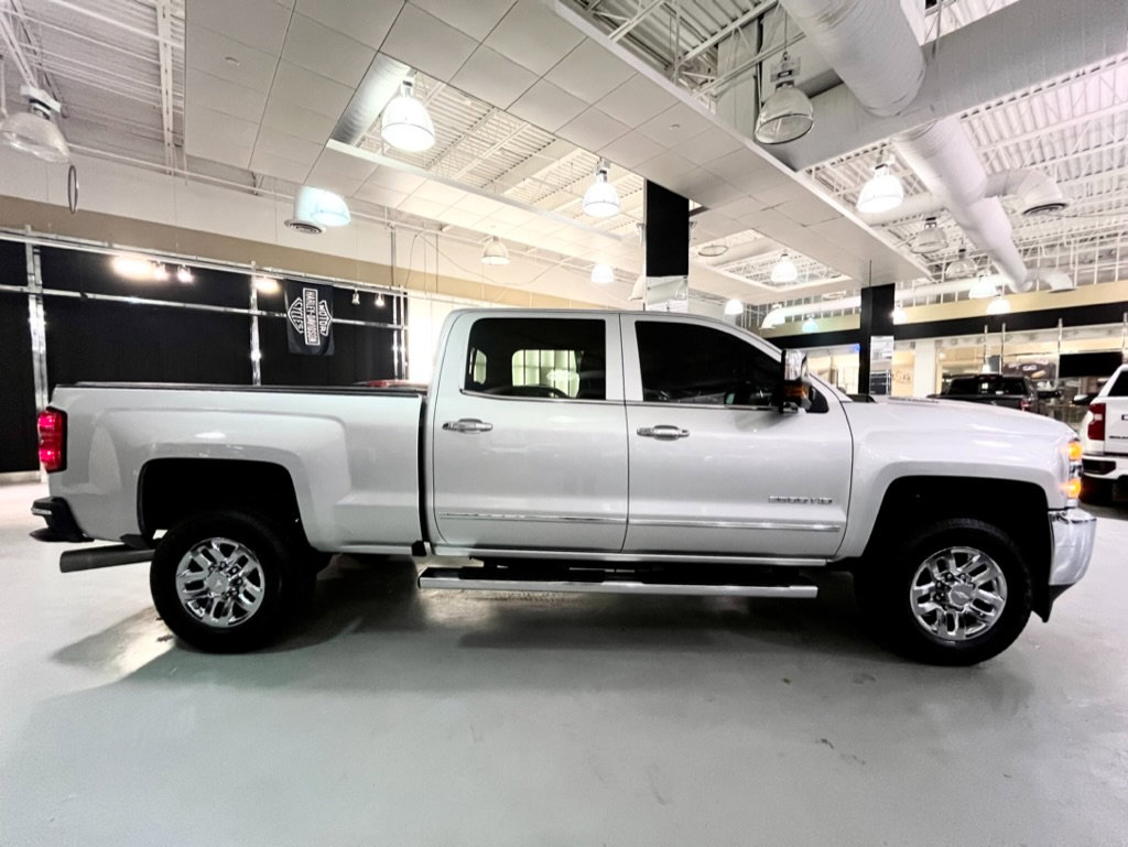 Used 2016 Chevrolet Silverado 2500 LTZ w/ Duramax Plus Package image 4