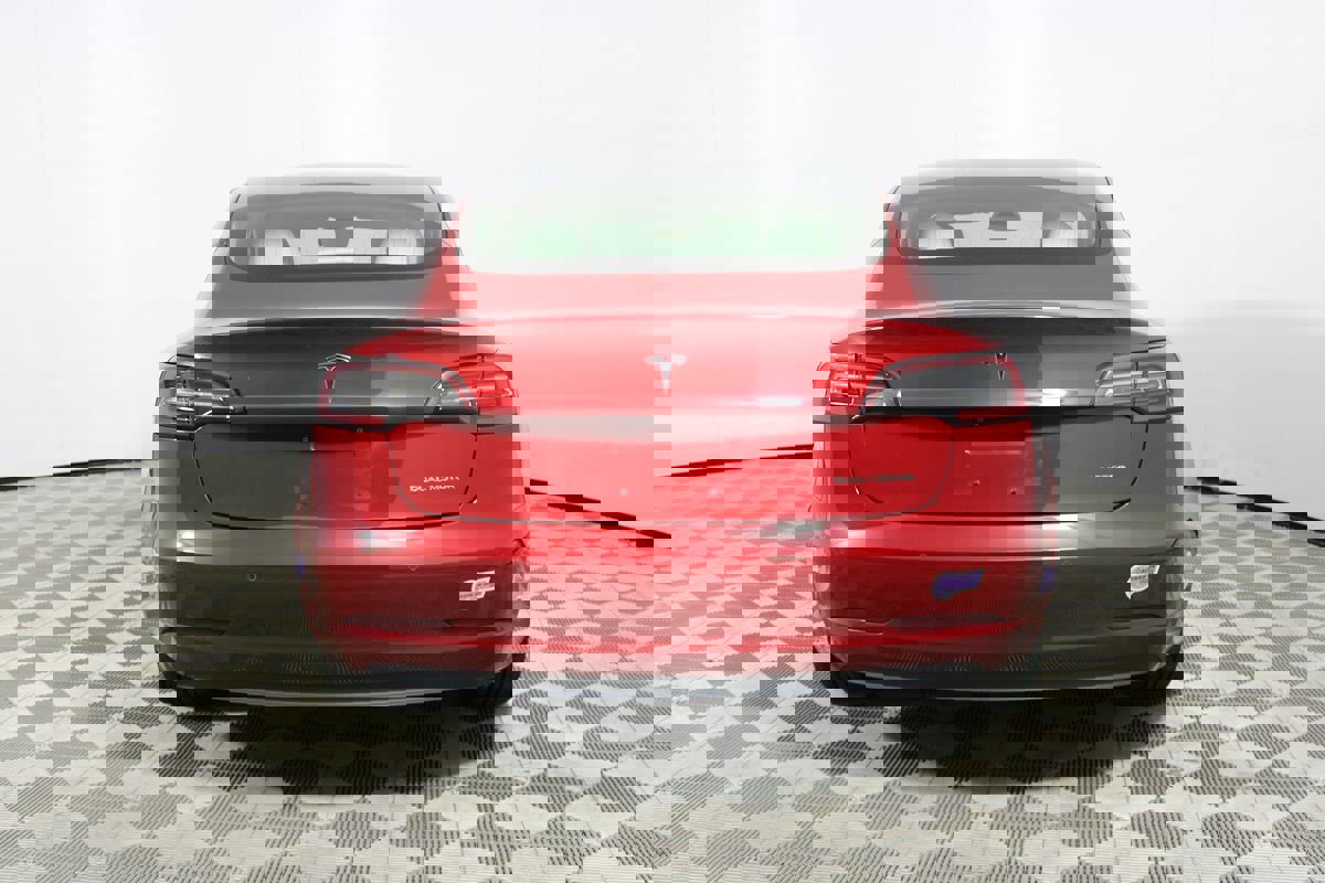 Used 2018 Tesla Model 3 Performance image 31