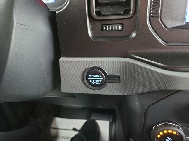 Used 2022 Ford Bronco Black Diamond image 23