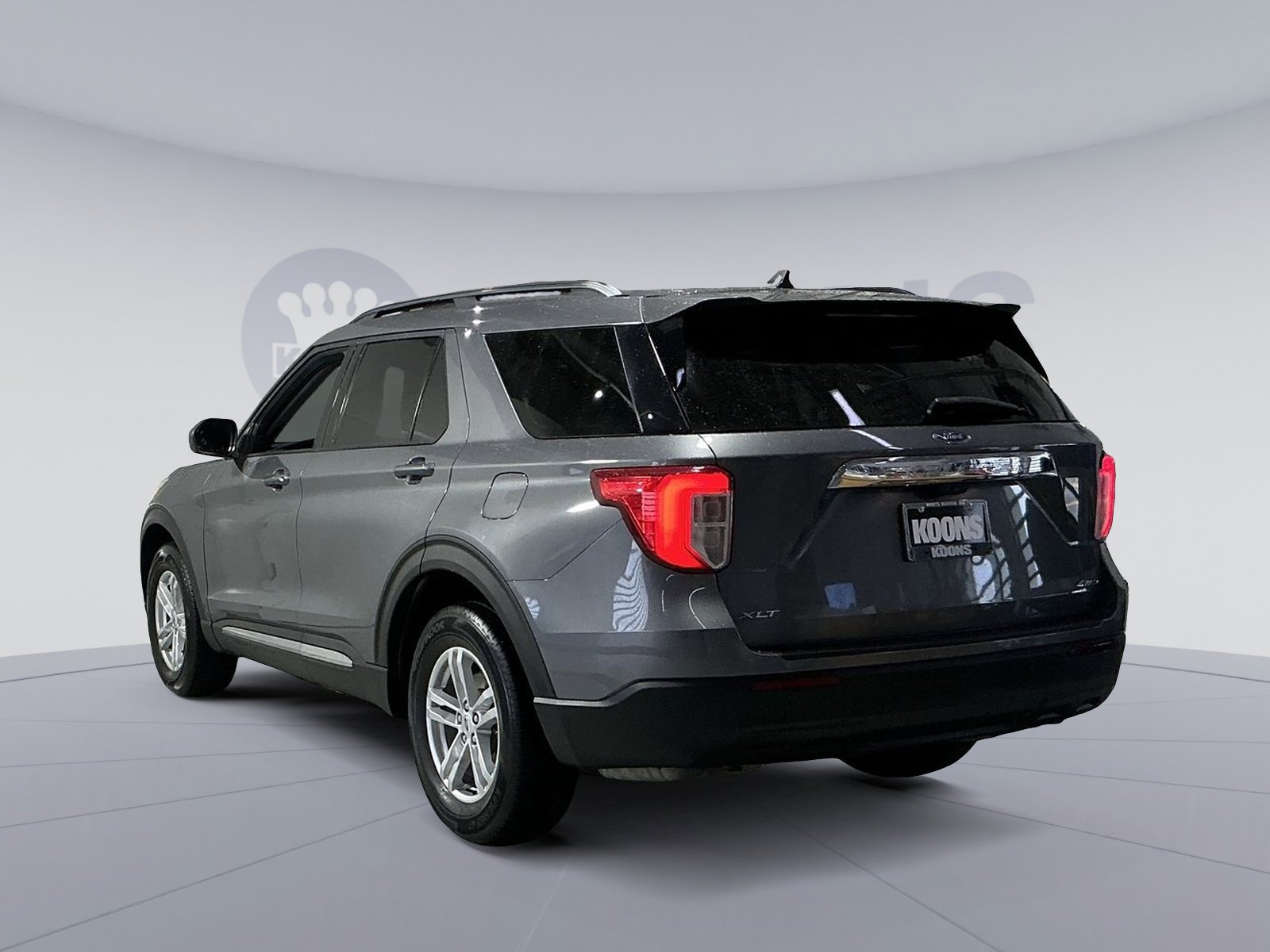 Used 2021 Ford Explorer XLT image 14