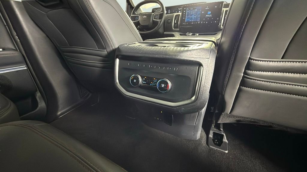 Used 2025 Ford Expedition Max Active image 16