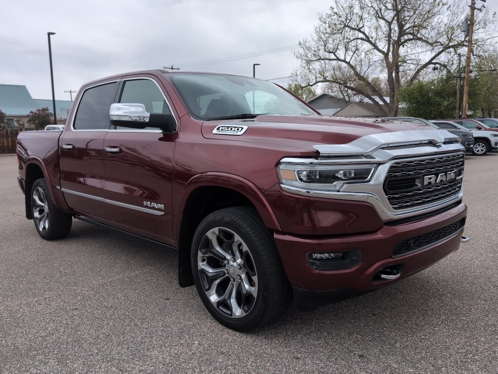 Used 2022 RAM 1500 Limited w/ Body-Colour Bumper Group AWD/4WD image 4