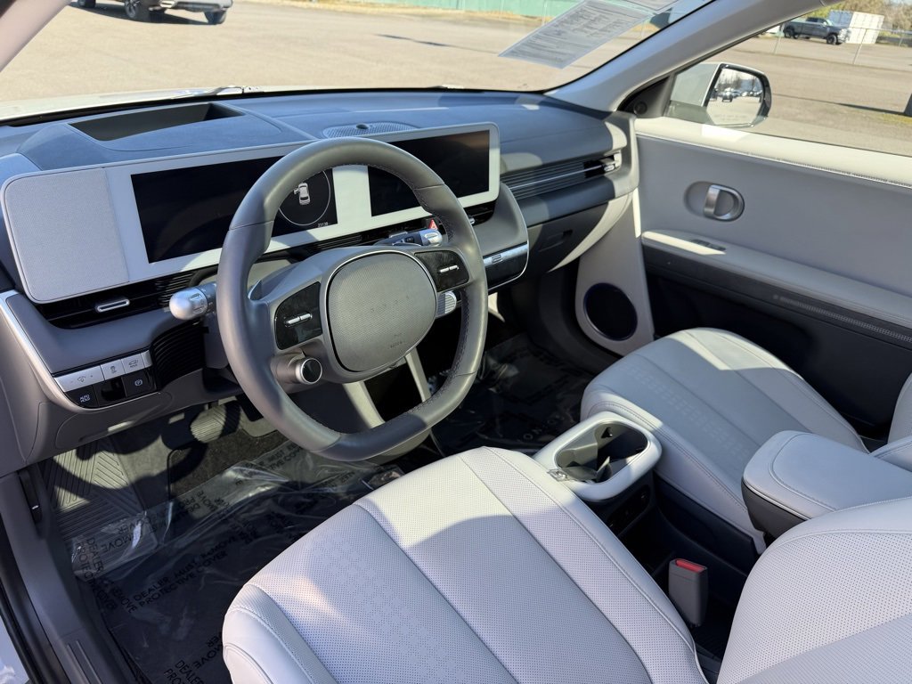 Used 2024 Hyundai Ioniq 5 Limited image 17