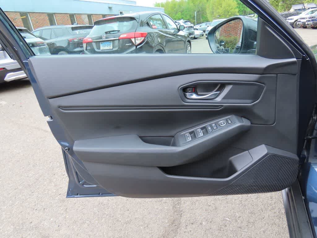 Used 2025 Honda Accord SE image 13
