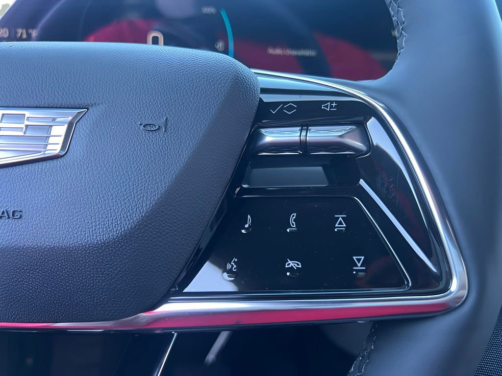 New 2026 Cadillac Lyriq Luxury RWD image 19