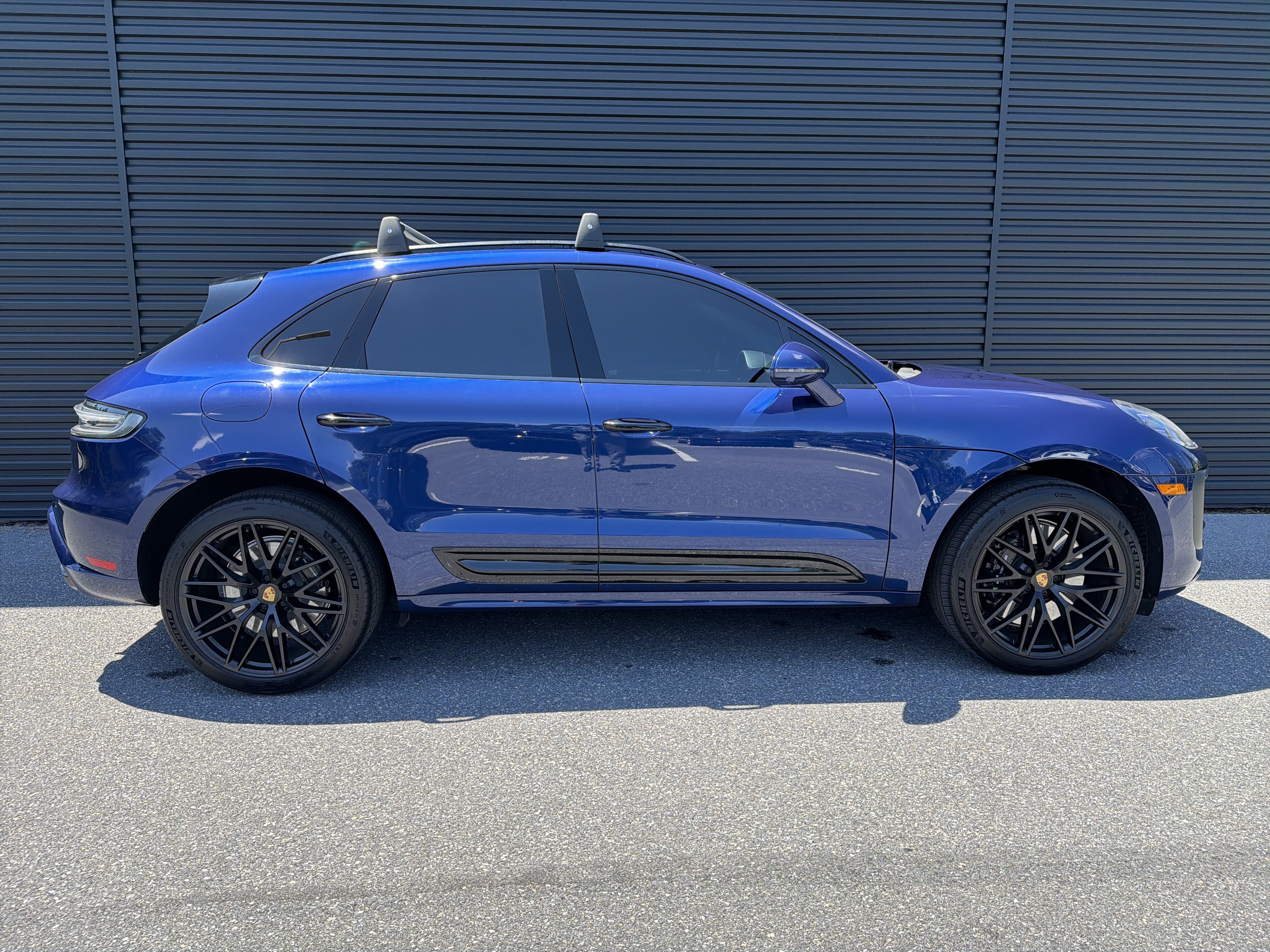 Certified 2023 Porsche Macan GTS AWD/4WD image 6