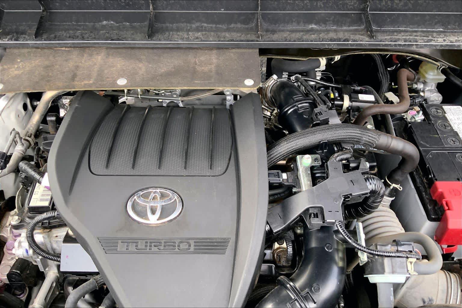 Used 2023 Toyota Highlander XSE FWD image 32