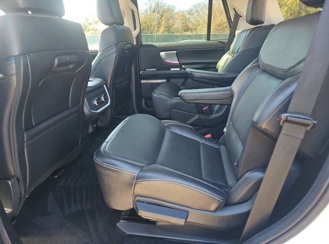 Certified 2025 Ford Expedition Platinum image 6