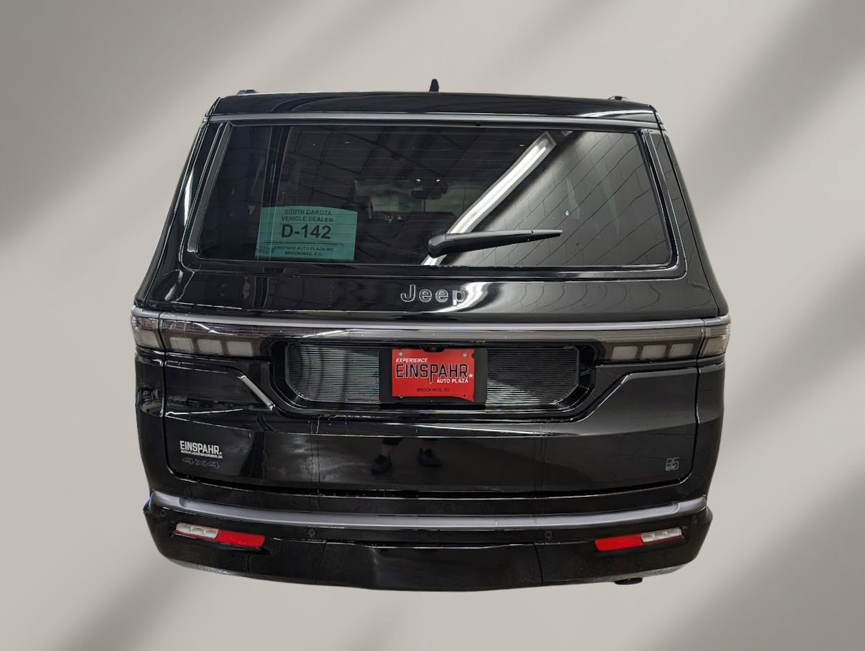 New 2026 Jeep Grand Wagoneer 4WD image 28