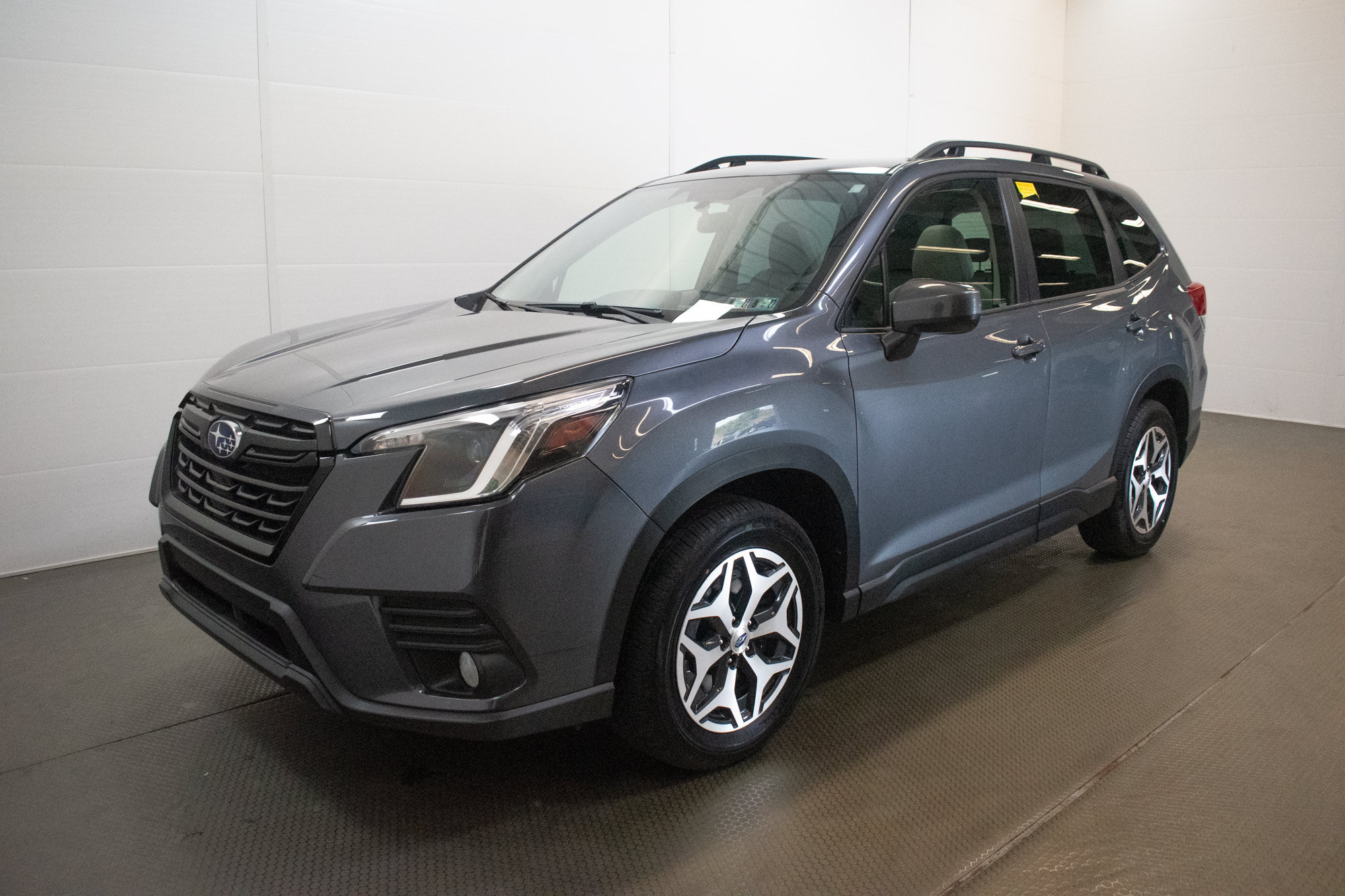 Used 2022 Subaru Forester Premium AWD/4WD image 8