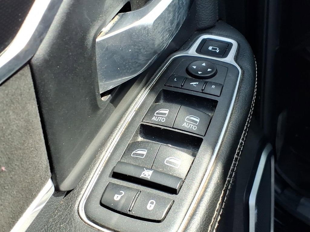 Used 2022 RAM 2500 Laramie w/ Night Edition AWD/4WD image 18