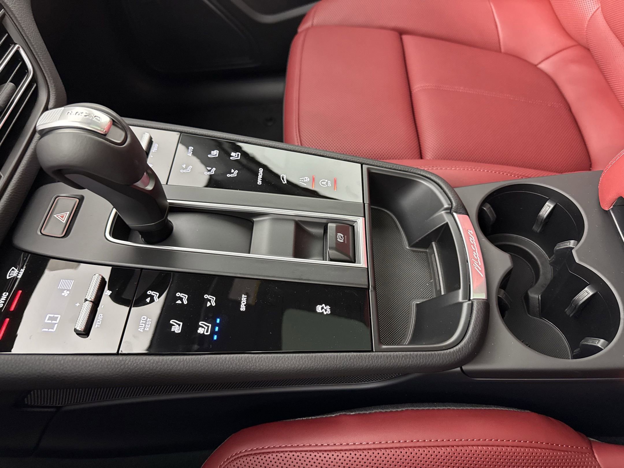 New 2025 Porsche Macan image 21