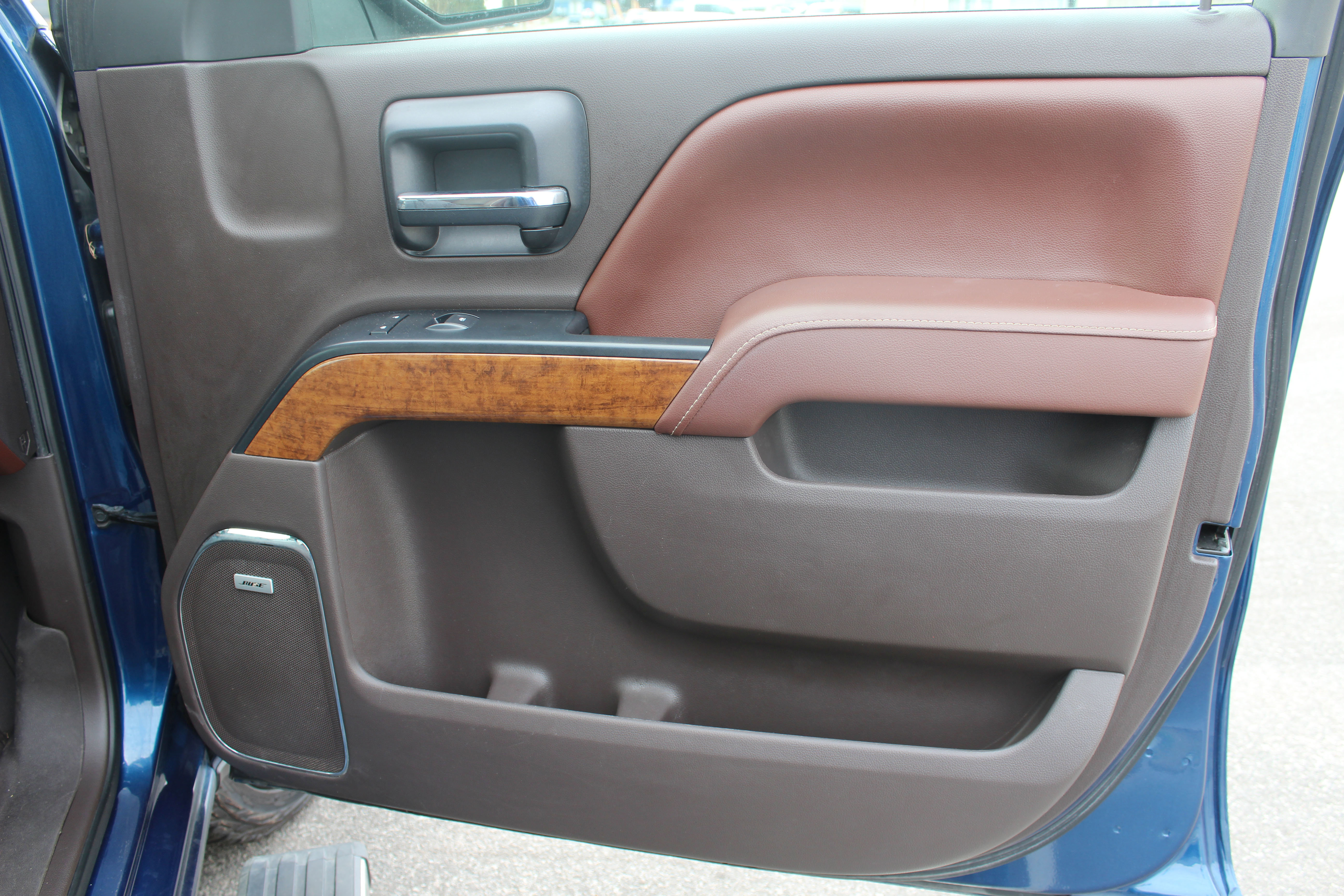 Used 2017 Chevrolet Silverado 1500 High Country w/ High Desert Package image 49