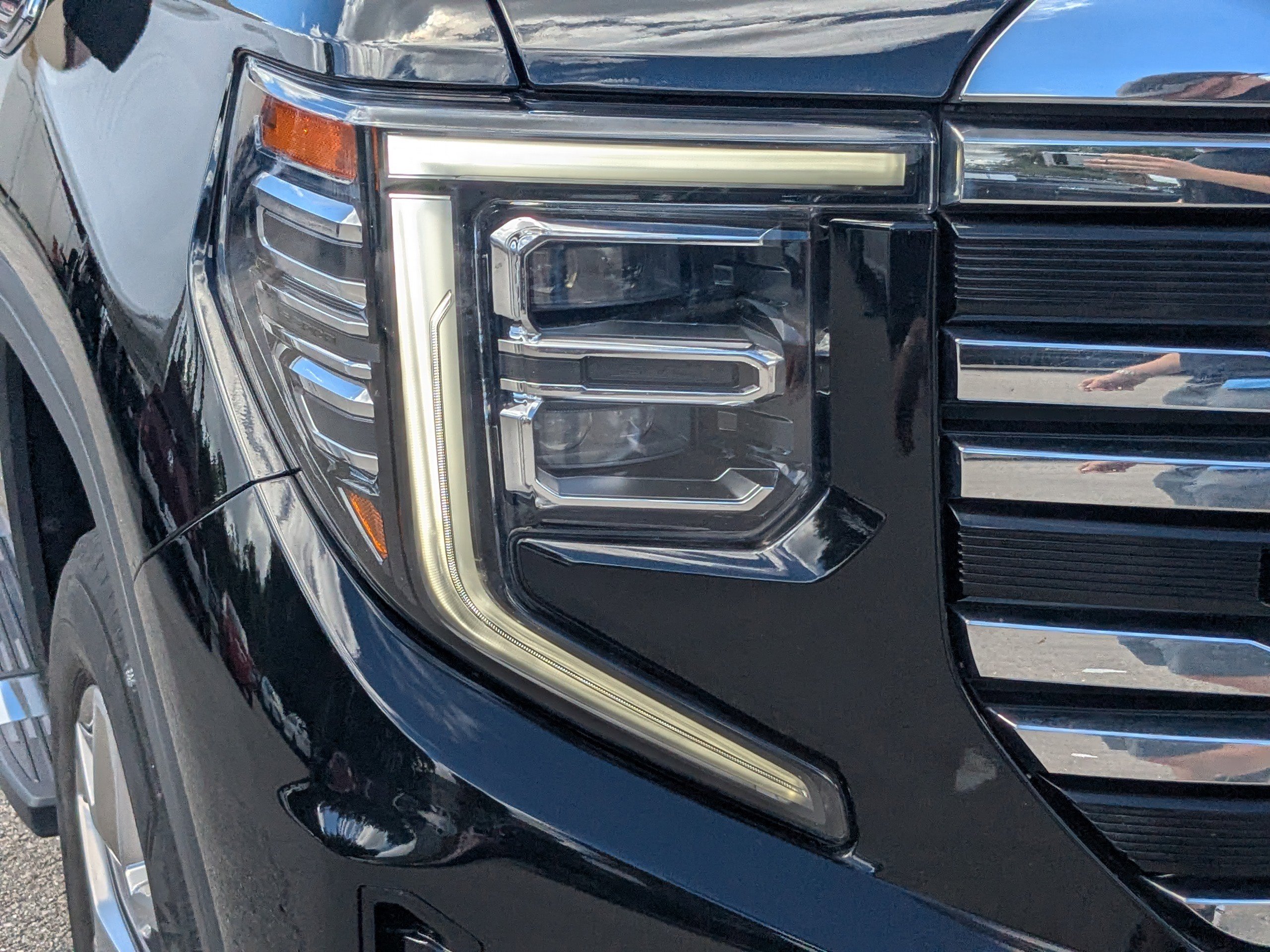 Used 2022 GMC Sierra 1500 SLT w/ SLT Premium Plus Package image 10