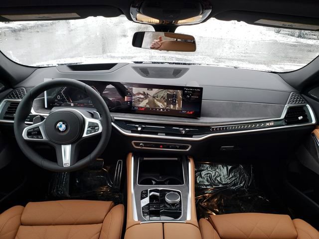 New 2026 BMW X6 xDrive40i w/ Climate Comfort Package image 13