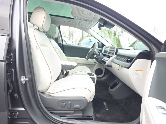 Certified 2023 Hyundai Ioniq 5 Limited w/ Cargo Package image 23