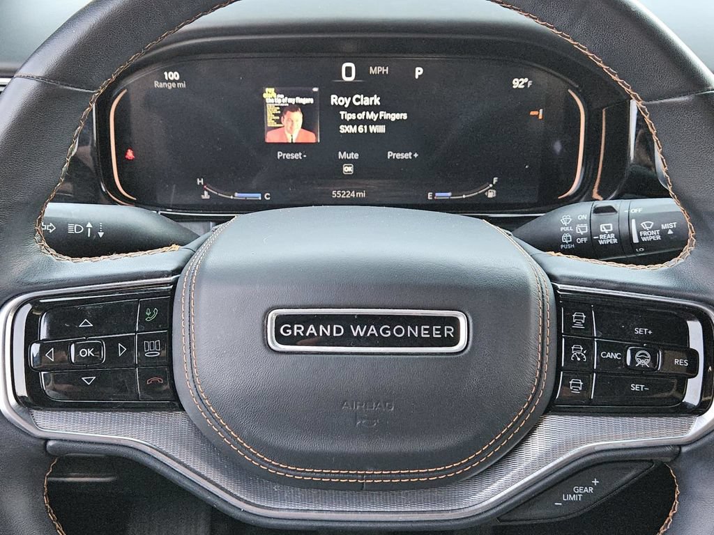 Used 2022 Jeep Grand Wagoneer Series III w/ HD Trailer Tow Package AWD/4WD image 17