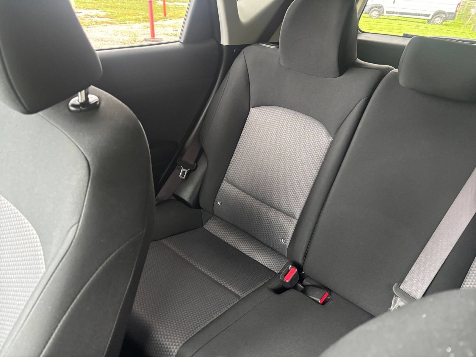 Used 2025 Kia Soul LX w/ LX Technology Package FWD image 38
