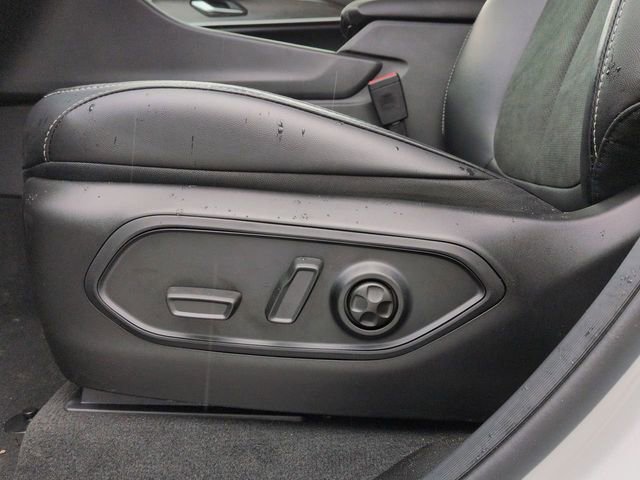 New 2026 Jeep Grand Cherokee Altitude RWD image 18