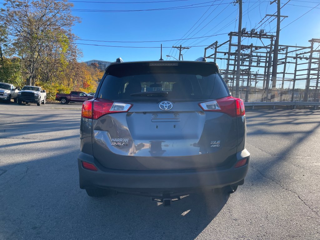 Used 2014 Toyota RAV4 XLE AWD/4WD image 4