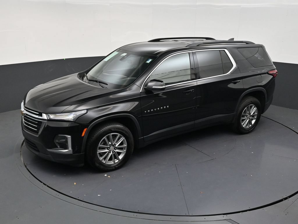 Used 2023 Chevrolet Traverse LT FWD image 13