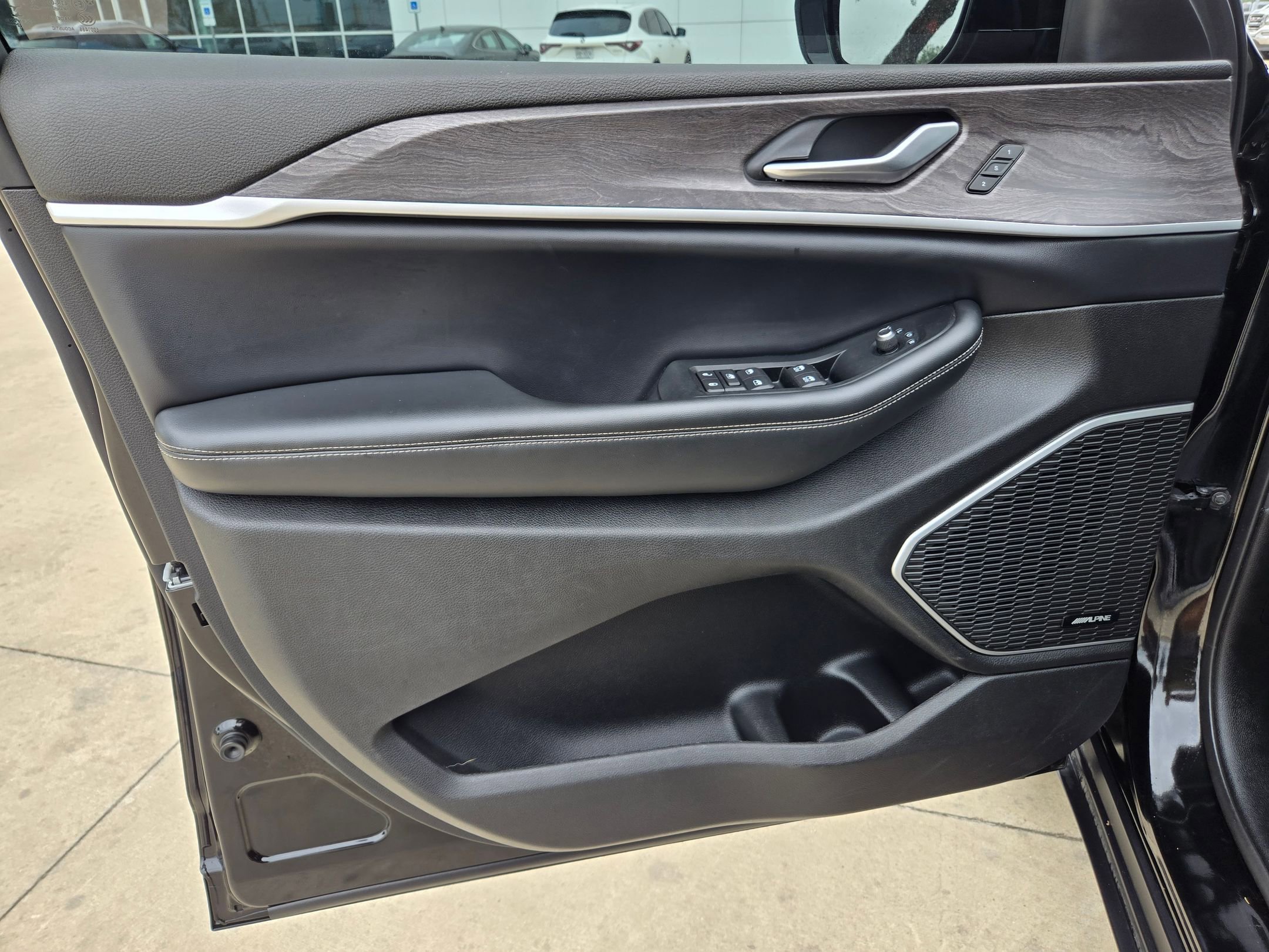 Used 2022 Jeep Grand Cherokee Limited 4xe AWD/4WD image 18