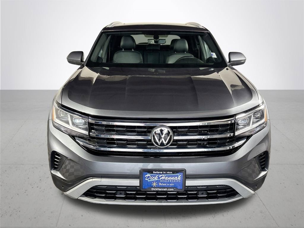 Certified 2021 Volkswagen Atlas Cross Sport SE w/ Panoramic Sunroof Package image 3