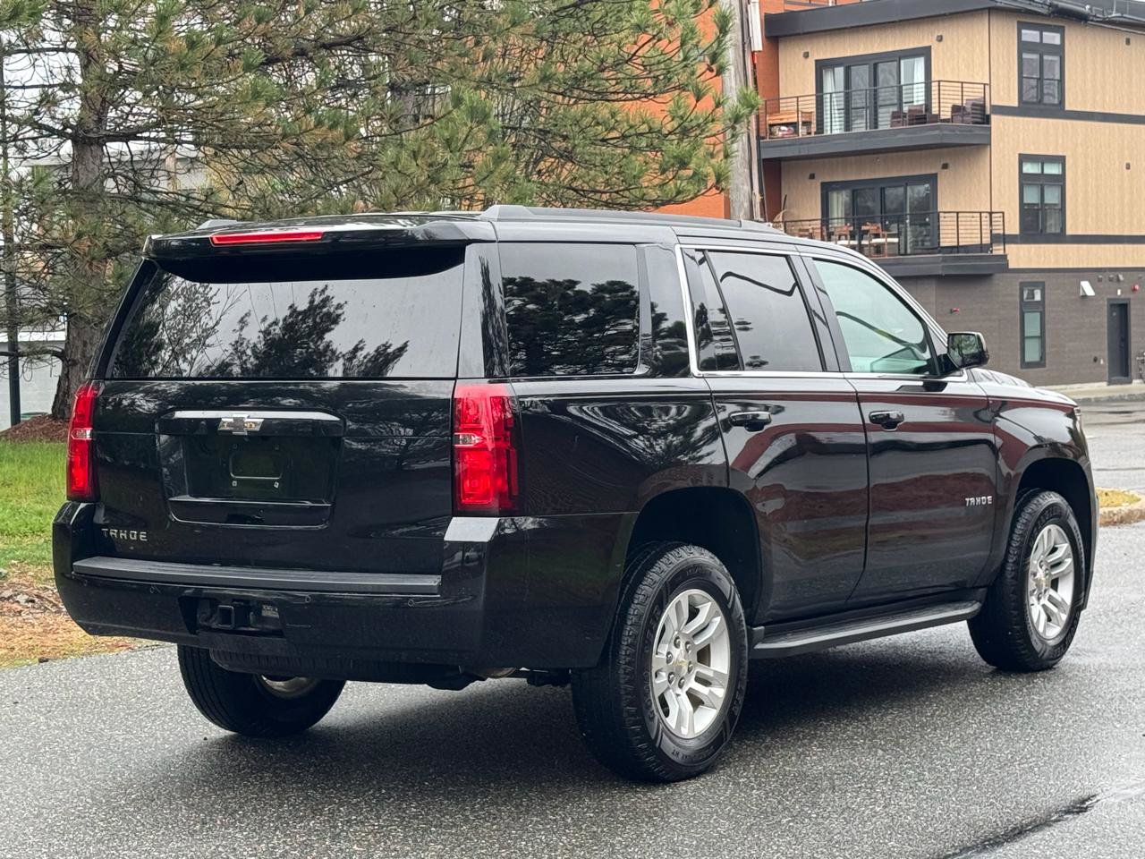 Used 2017 Chevrolet Tahoe LS AWD/4WD image 6