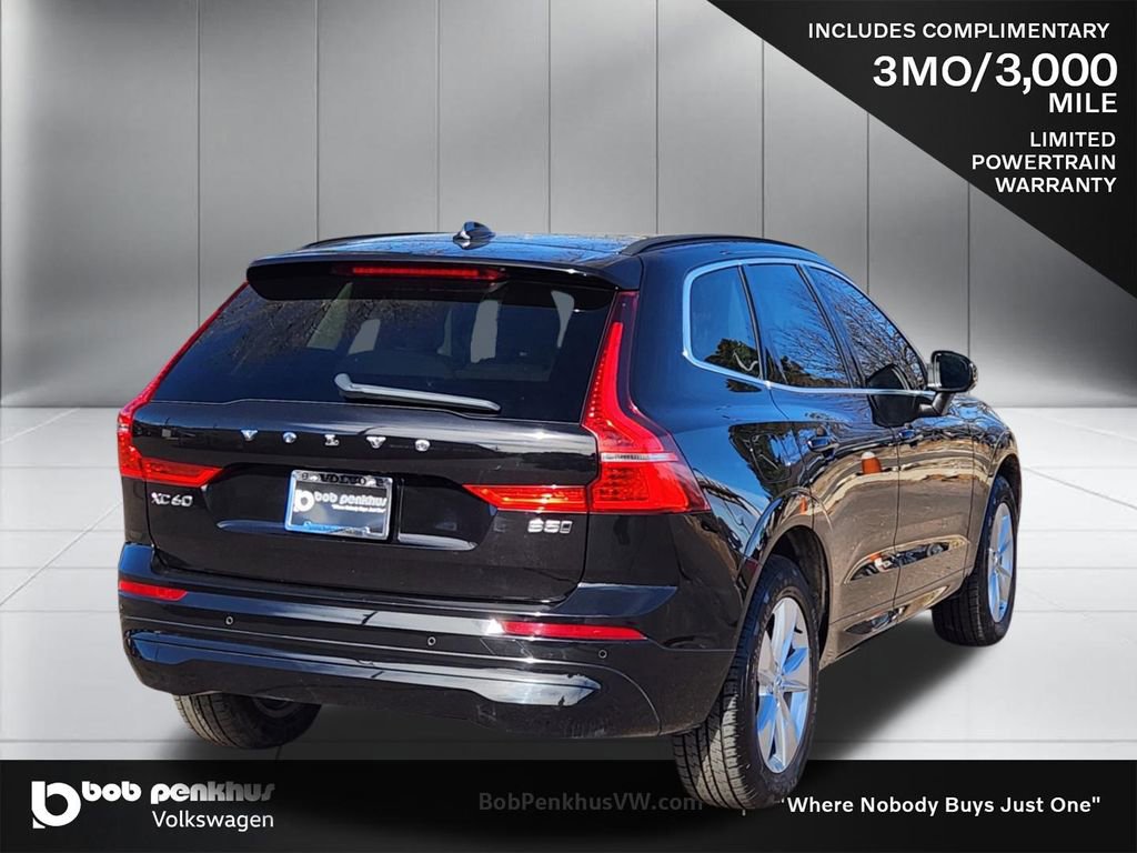 Used 2022 Volvo XC60 B5 Momentum image 24