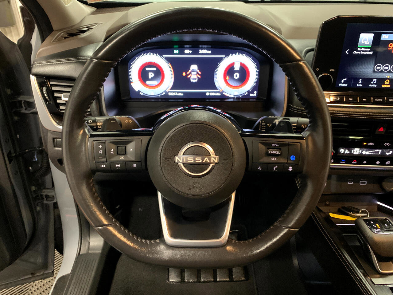 Used 2023 Nissan Rogue Platinum w/ Platinum Premium Package image 24