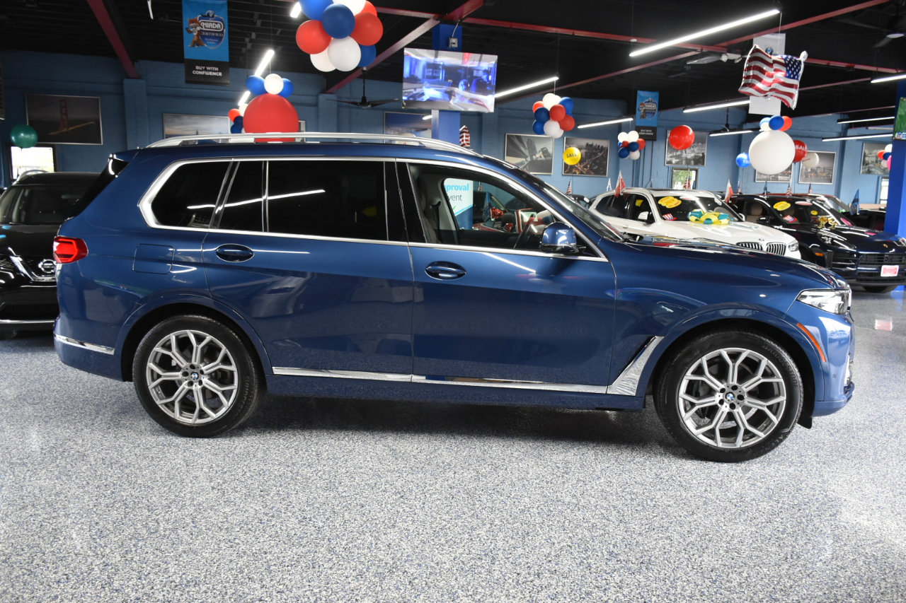 Used 2020 BMW X7 xDrive40i w/ Premium Package image 2
