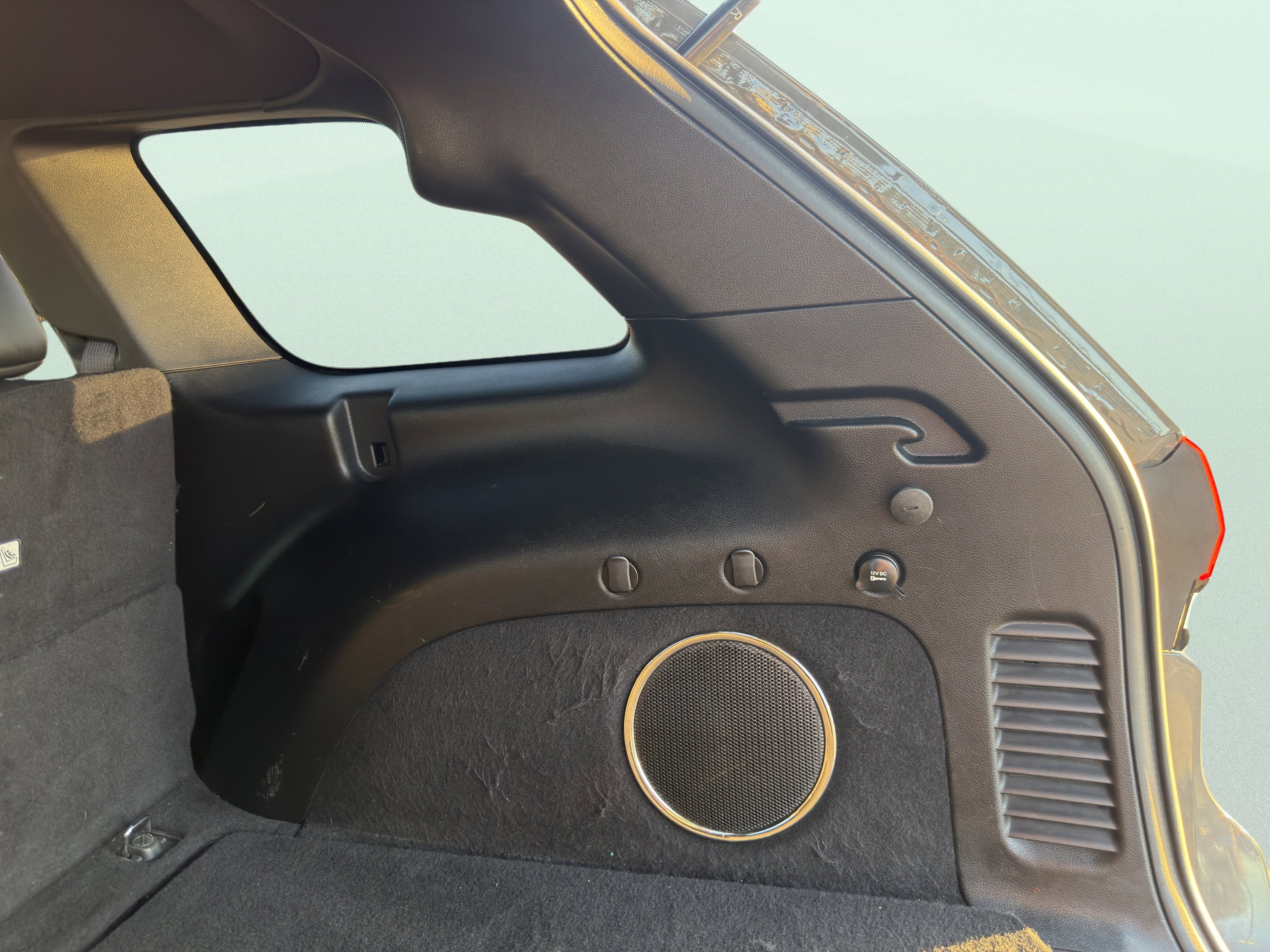 Used 2020 Jeep Grand Cherokee Altitude image 24