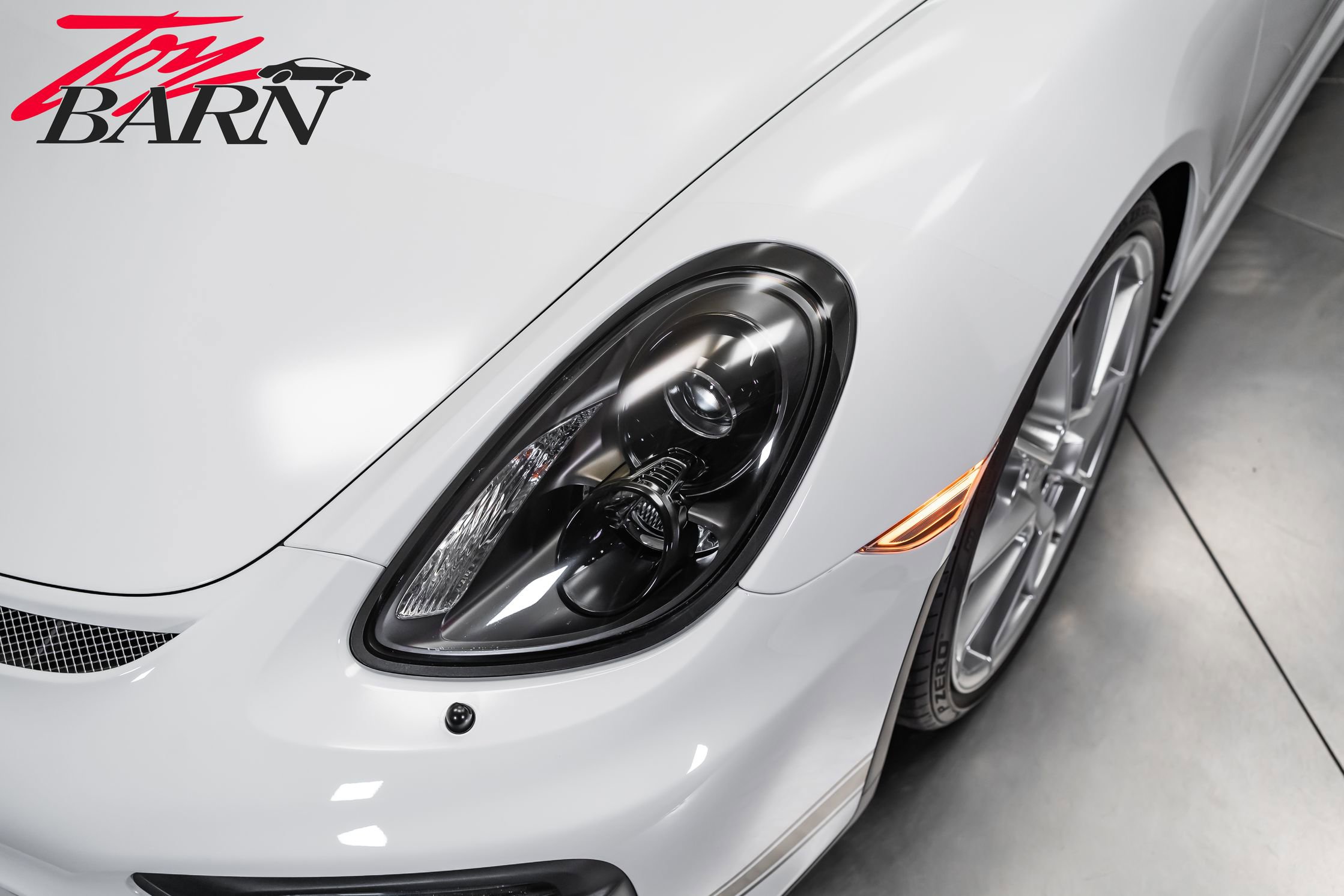 Used 2016 Porsche Boxster Spyder RWD image 19