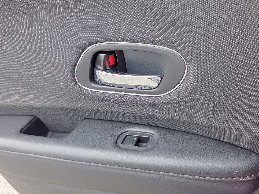 Used 2022 Honda HR-V EX image 9