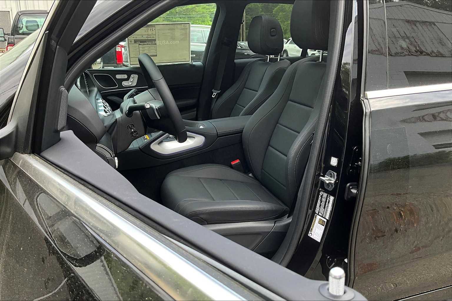 Used 2025 Mercedes-Benz GLE 450 4MATIC image 14