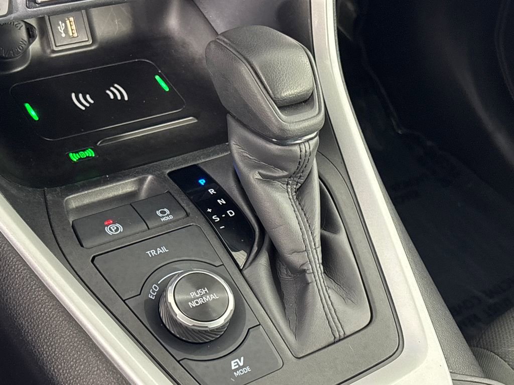 Certified 2024 Toyota RAV4 XLE w/ Convenience Package image 23