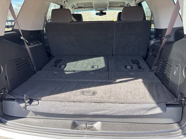 Used 2016 GMC Yukon SLE w/ HD Trailering Package image 17