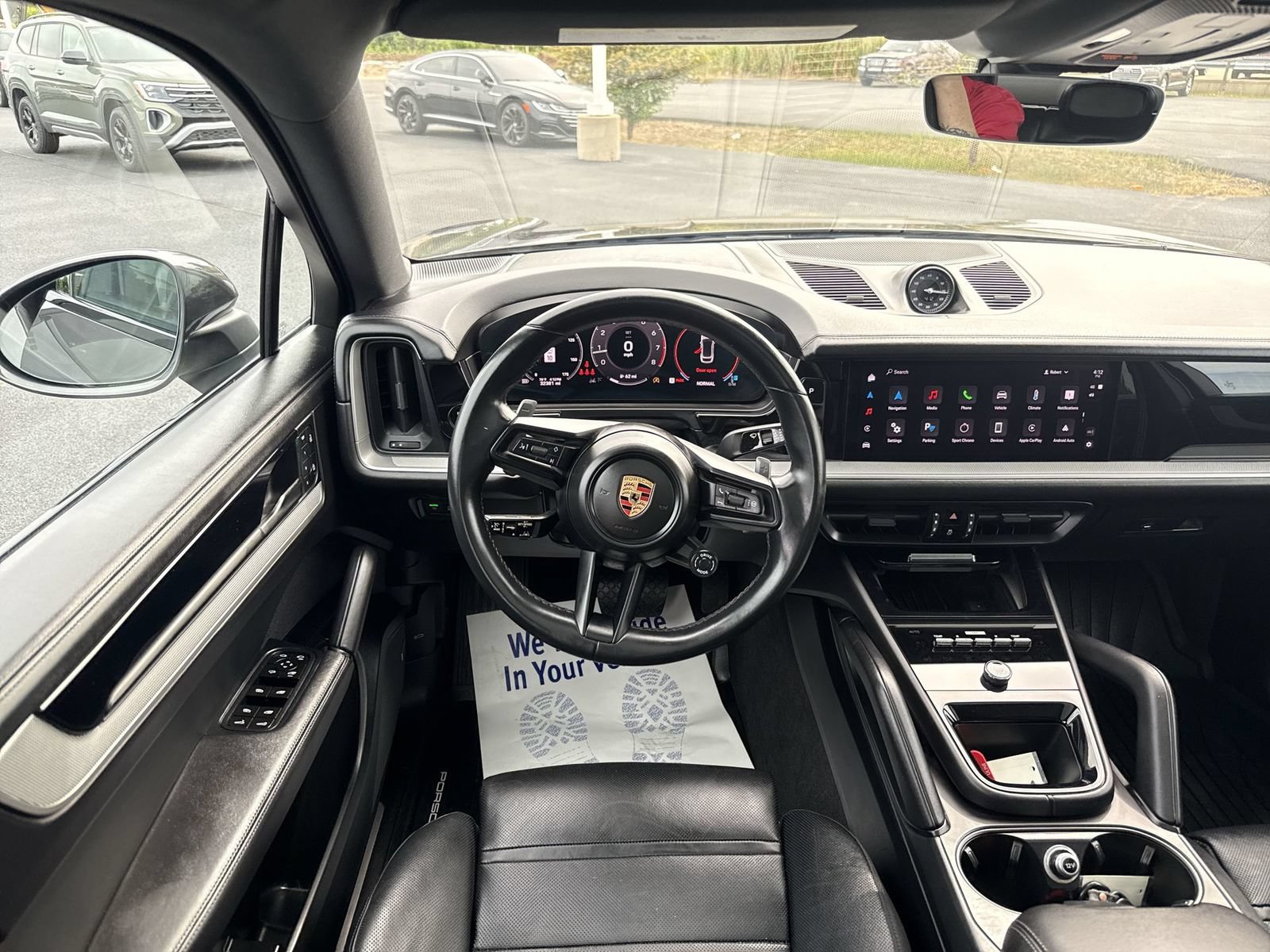 Used 2024 Porsche Cayenne Coupe AWD/4WD image 15