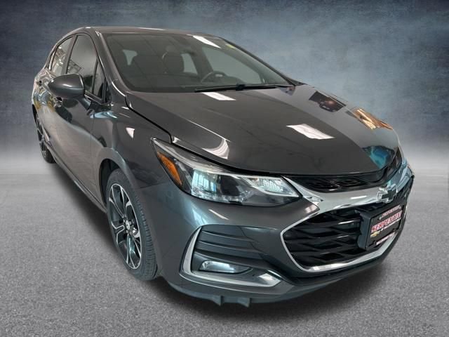 Used 2019 Chevrolet Cruze LT w/ LT True North Edition image 4