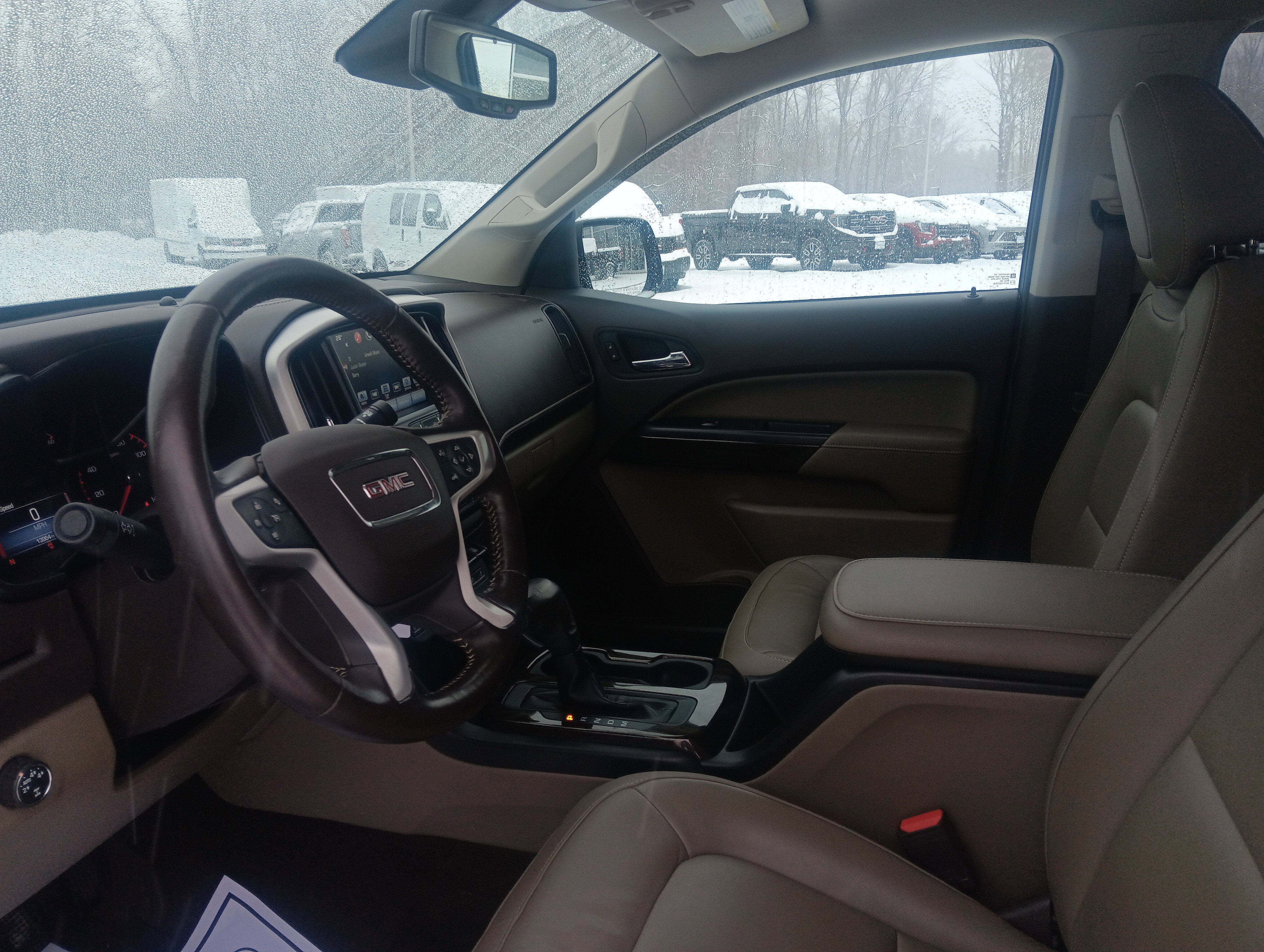 Used 2016 GMC Canyon SLT w/ Driver Alert Package image 9