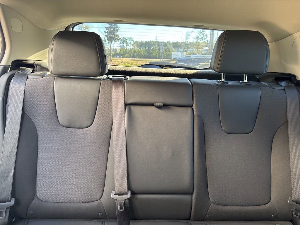 Used 2023 Buick Encore GX Select w/ Sport Touring Package image 23