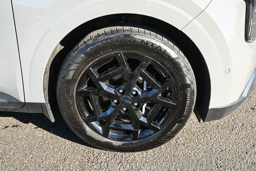 Used 2025 Kia Carnival SX Prestige image 15