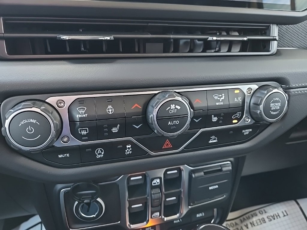 New 2025 Jeep Wrangler Unlimited Rubicon image 57