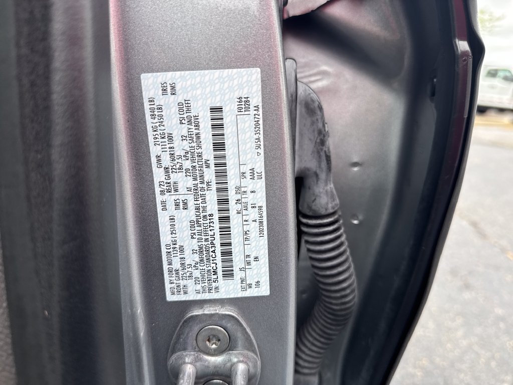 Certified 2023 Lincoln Corsair FWD image 13