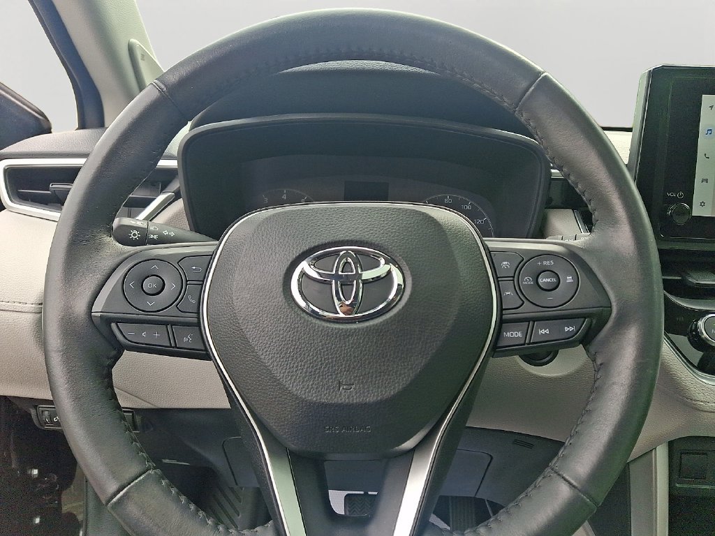 Used 2024 Toyota Corolla Cross LE w/ Moonroof Package AWD/4WD image 20