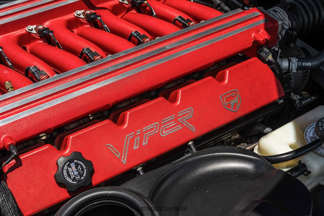 Used 2001 Dodge Viper GTS RWD image 16
