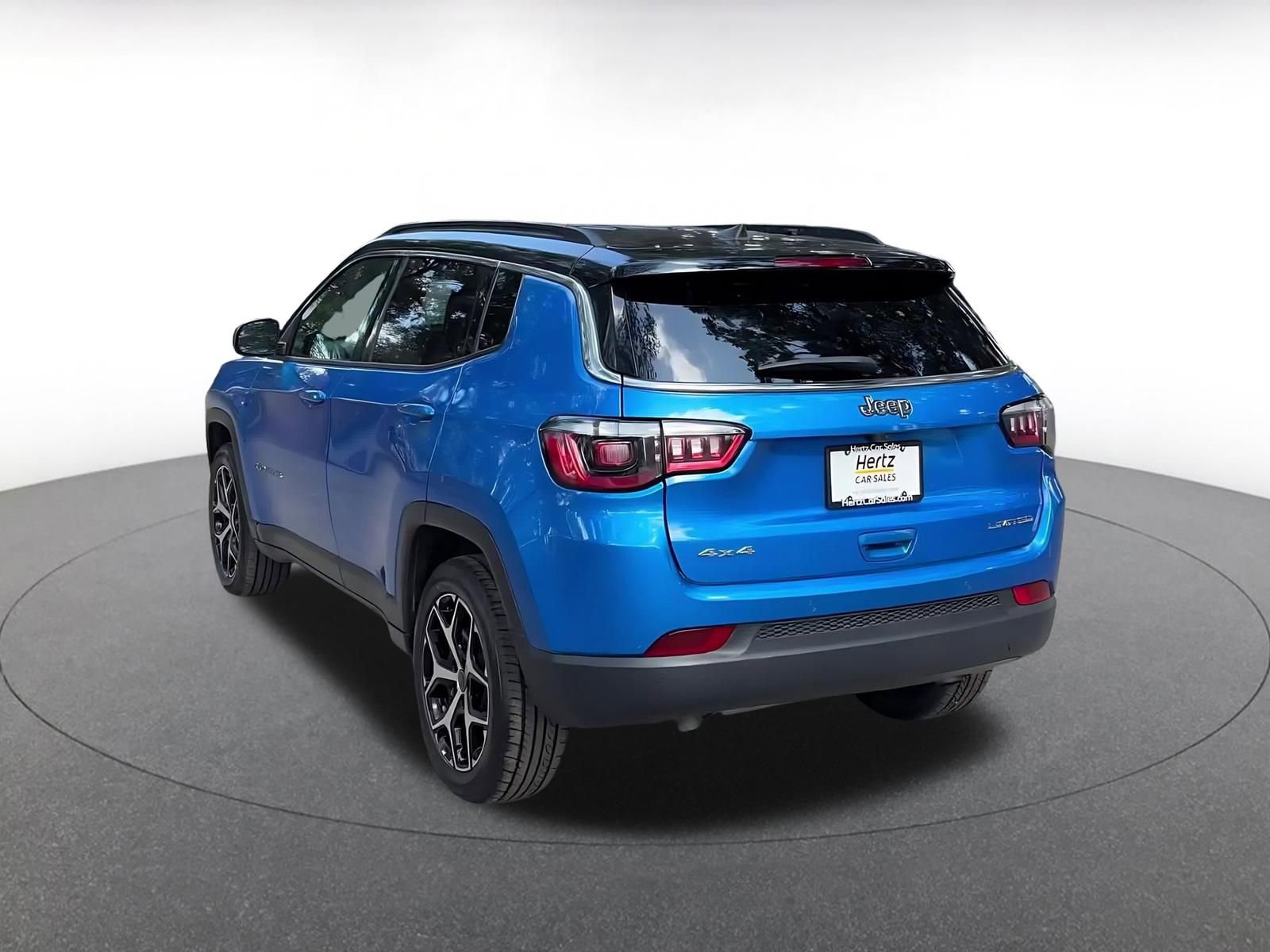 Used 2025 Jeep Compass Limited AWD/4WD image 11