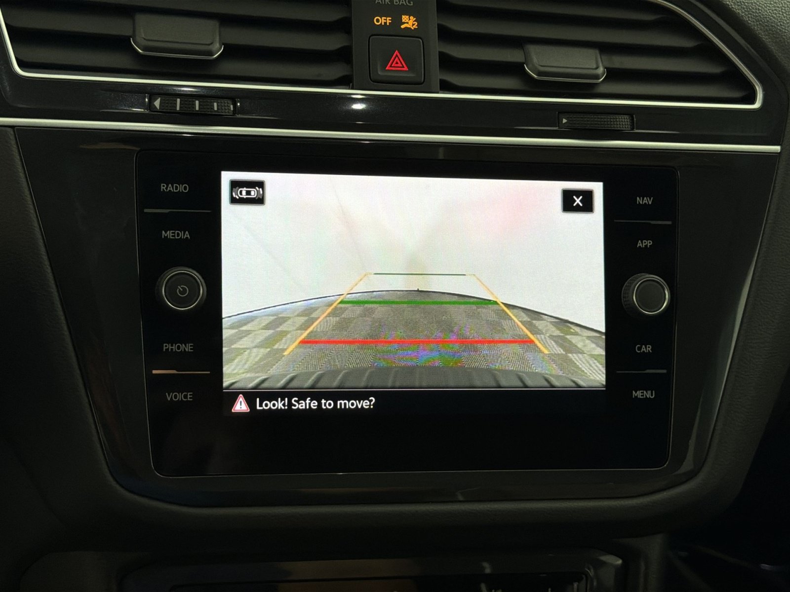 Used 2024 Volkswagen Tiguan SEL R-Line AWD/4WD image 19